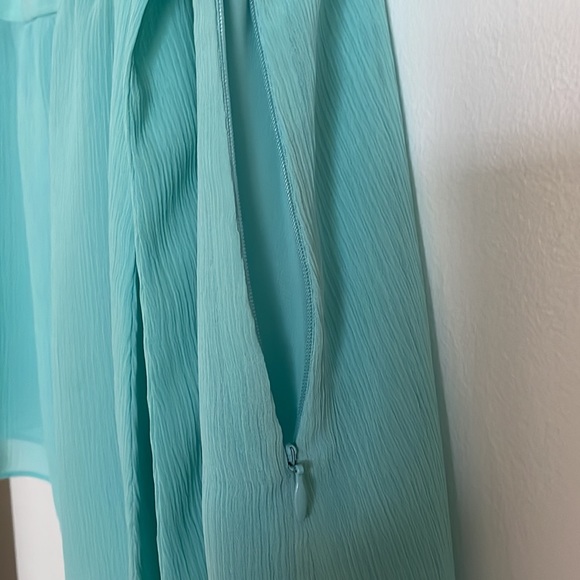 Ann Taylor Loft Summer Top. - Picture 6 of 11